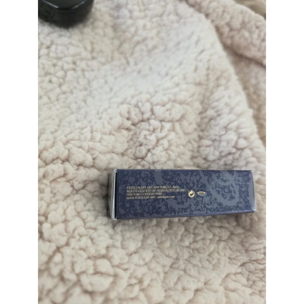 NIB ESTEE LAUDER Pure Color Envy Matte Sculpting LIPSTICK 559 DEMAND Full Size